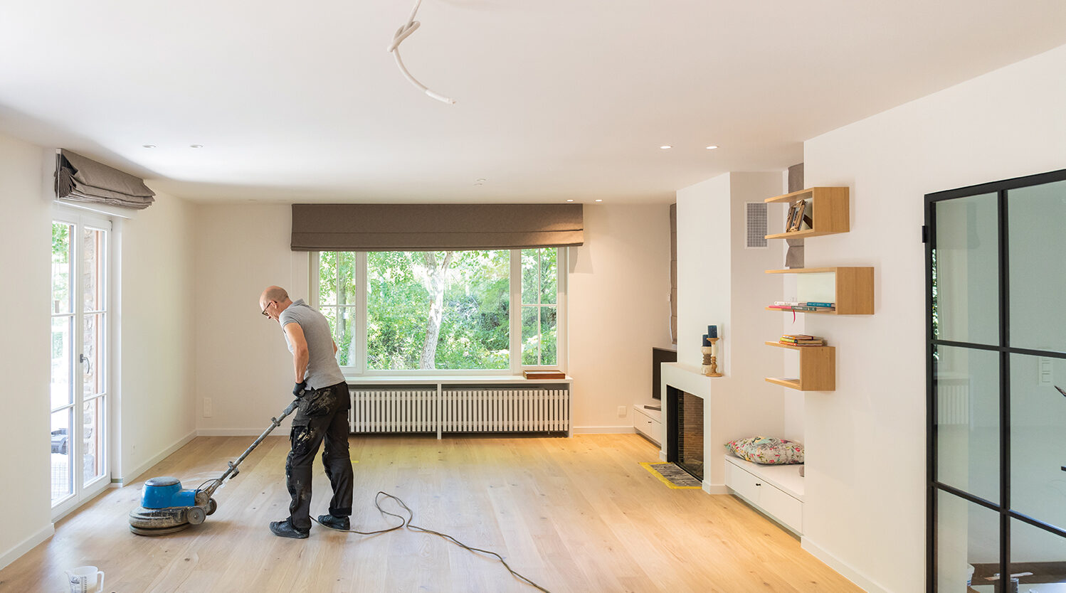 thi công dầu lau gỗ 2C