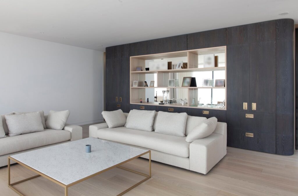 Sản phẩm sử dụng dầu gỗ tạo màu nền Precolor Easy