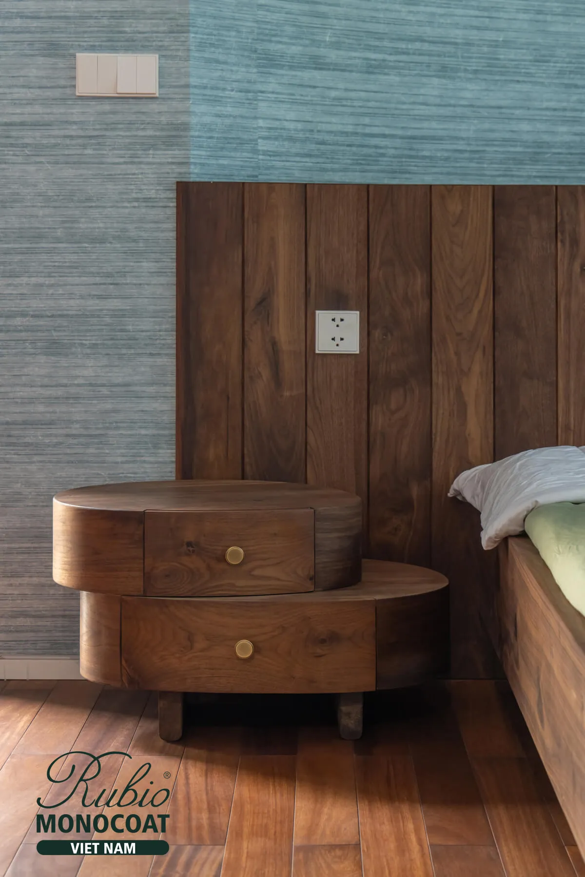 dầu lau gỗ nội thất 2C Pure x gỗ Óc chó 10