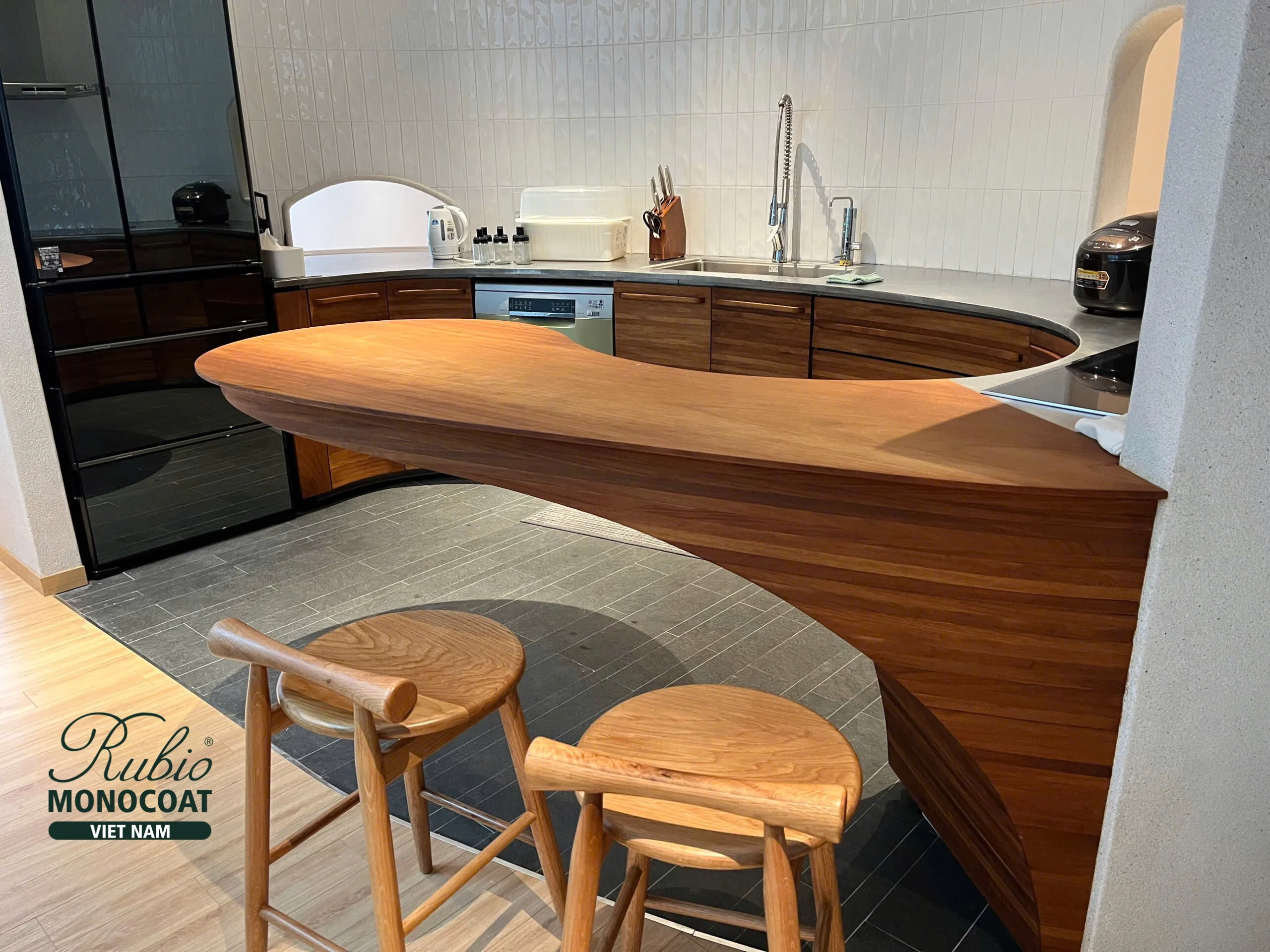 Công trình Sóc Sơn - dầu lau gỗ nội thất 2C Pure gỗ Gõ đỏ