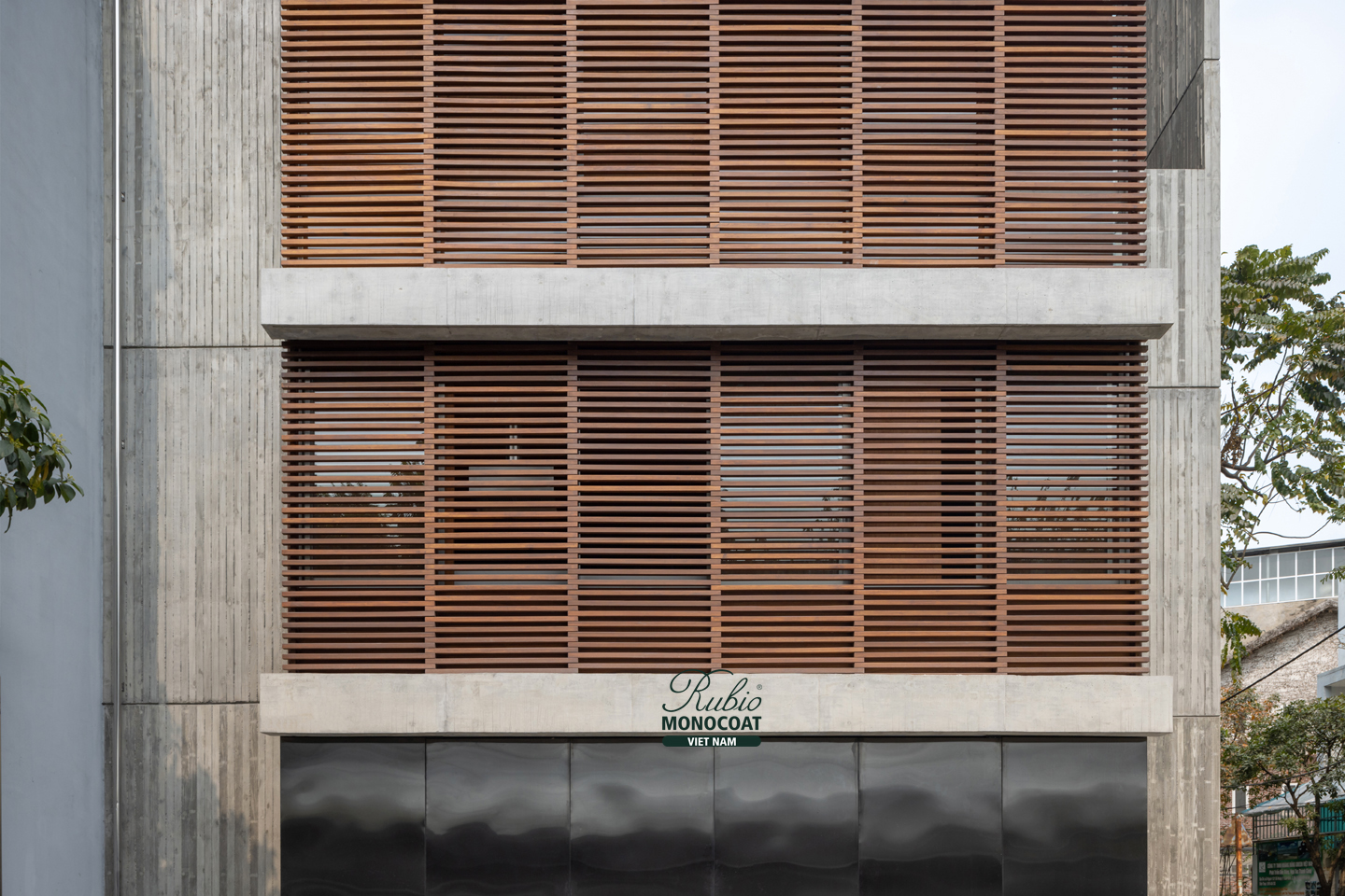 dầu gỗ ngoại thất DuroGrit Steppy Look x gỗ Teak Nam Mỹ