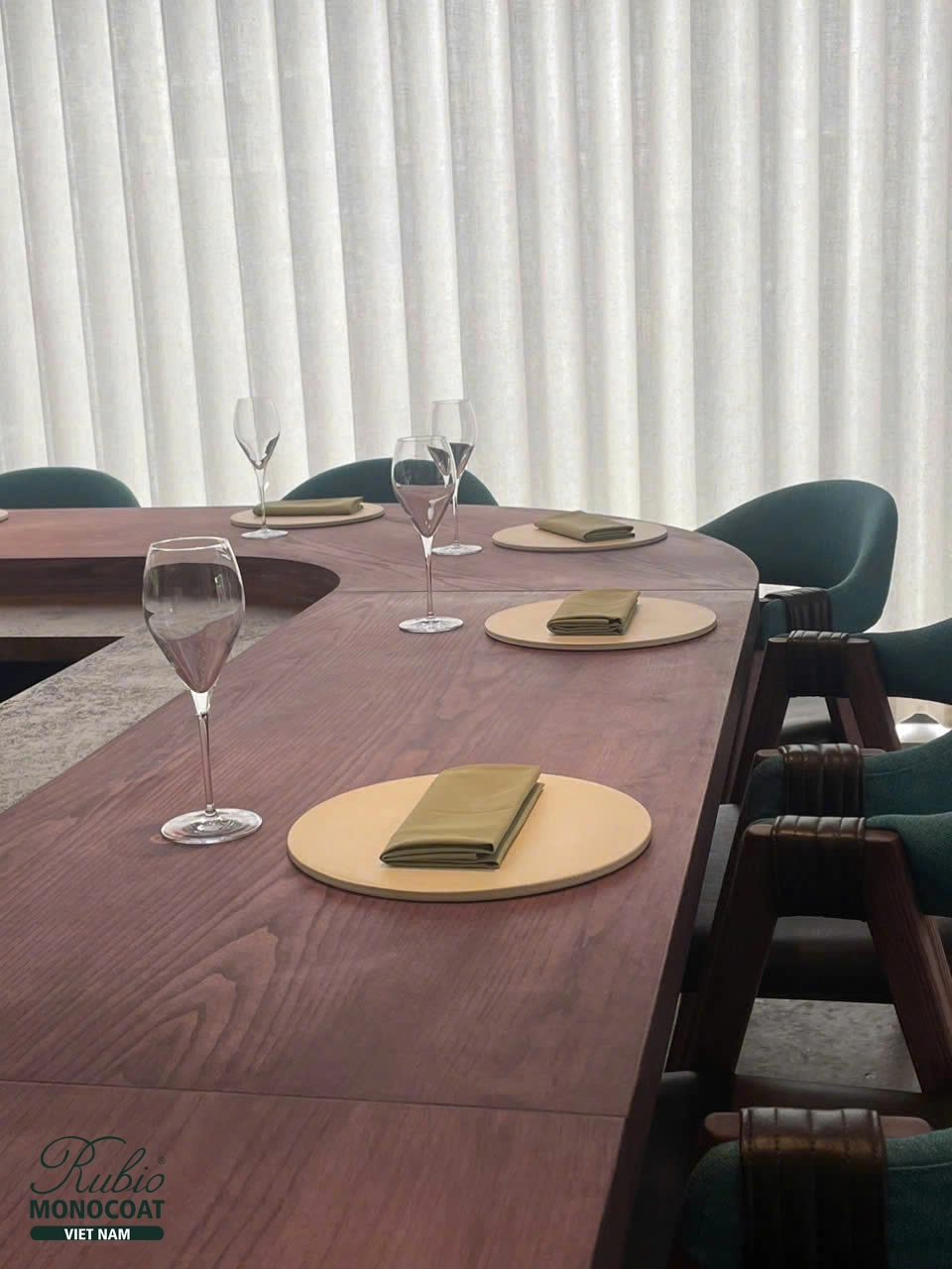 Ciel Dining Omakase - dầu lau gỗ nội thất 1