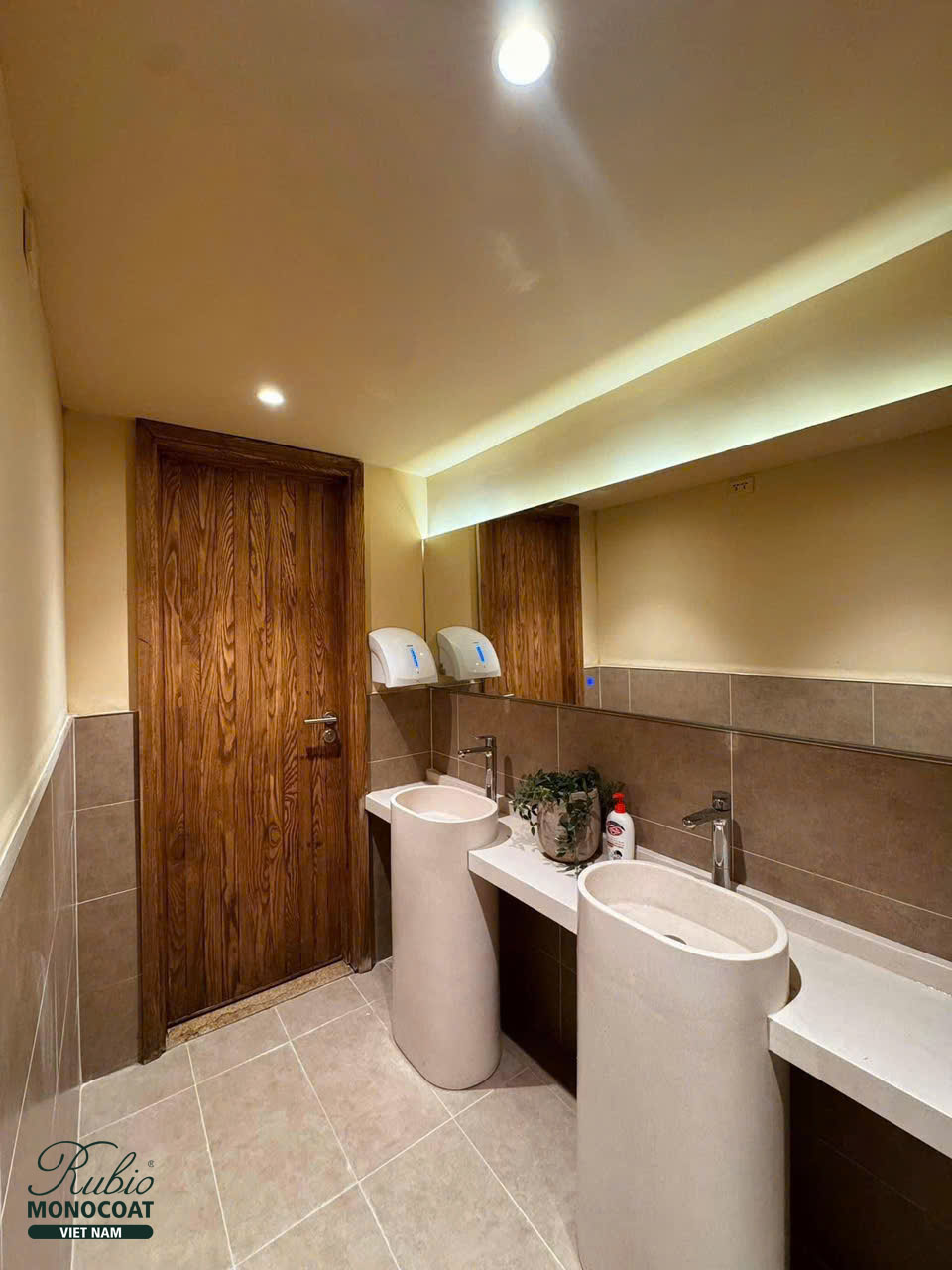 Phê La Linh Đàm - dầu lau gỗ nội thất 1