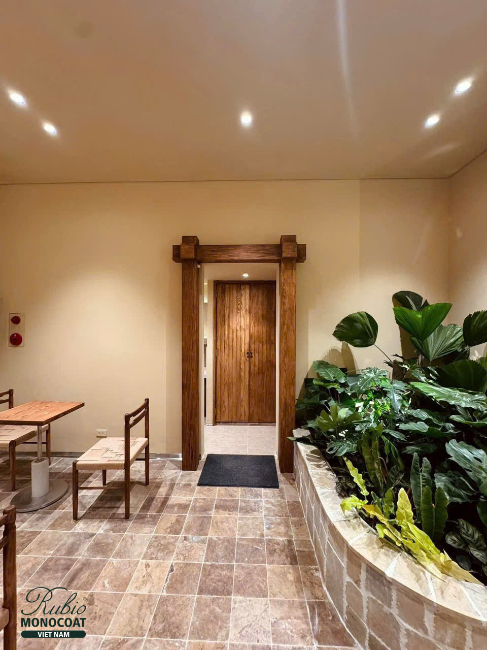 Phê La Linh Đàm - dầu lau gỗ nội thất 1