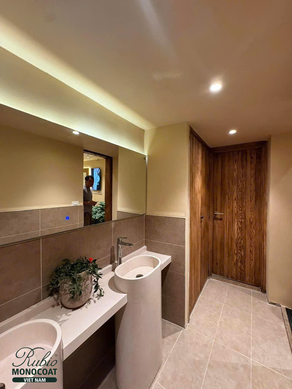 Phê La Linh Đàm - dầu lau gỗ nội thất 1