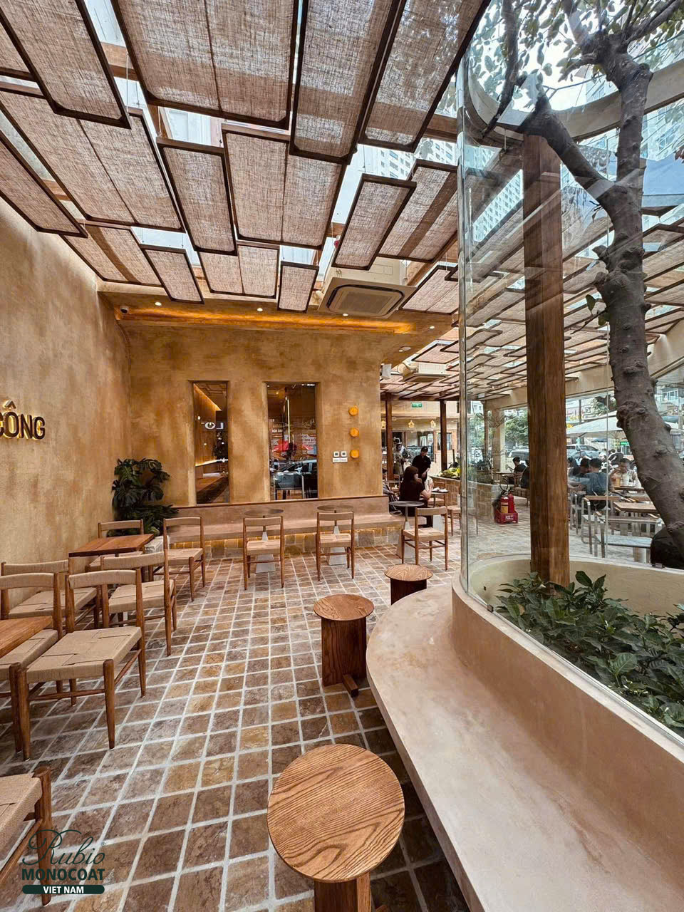 Phê La Linh Đàm - dầu lau gỗ nội thất 1