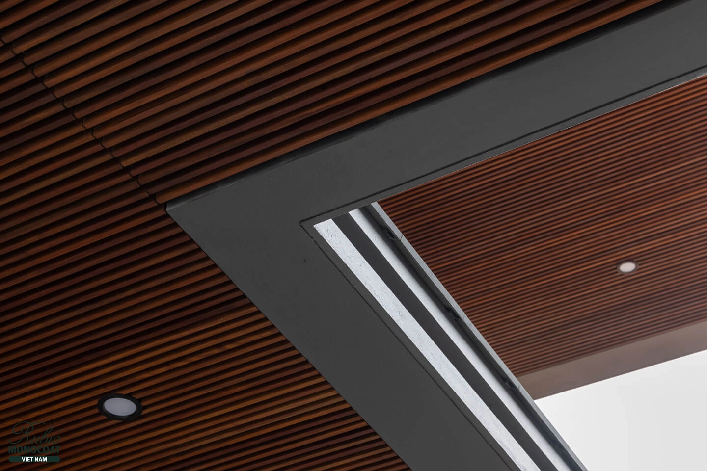 dầu lau gỗ ngoại thất