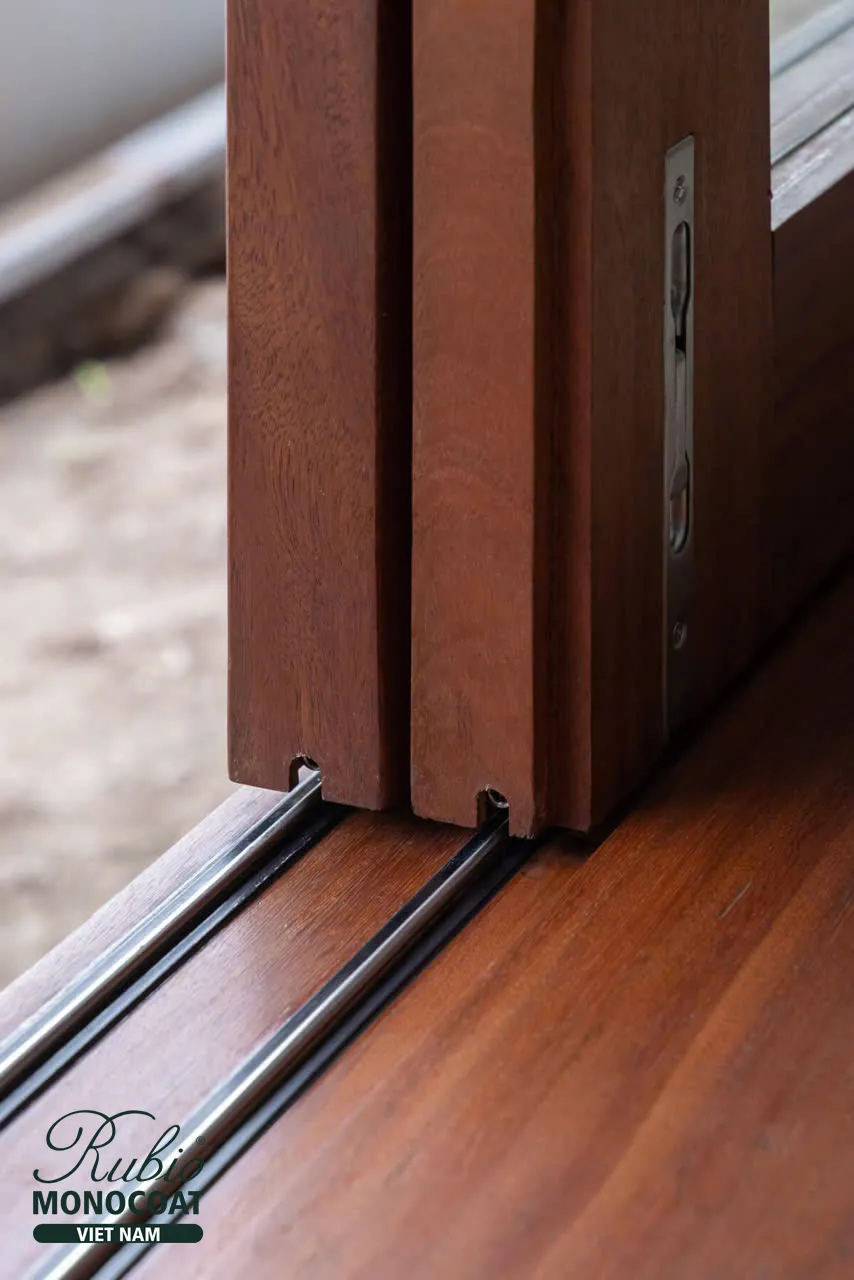 dầu lau gỗ nội thất