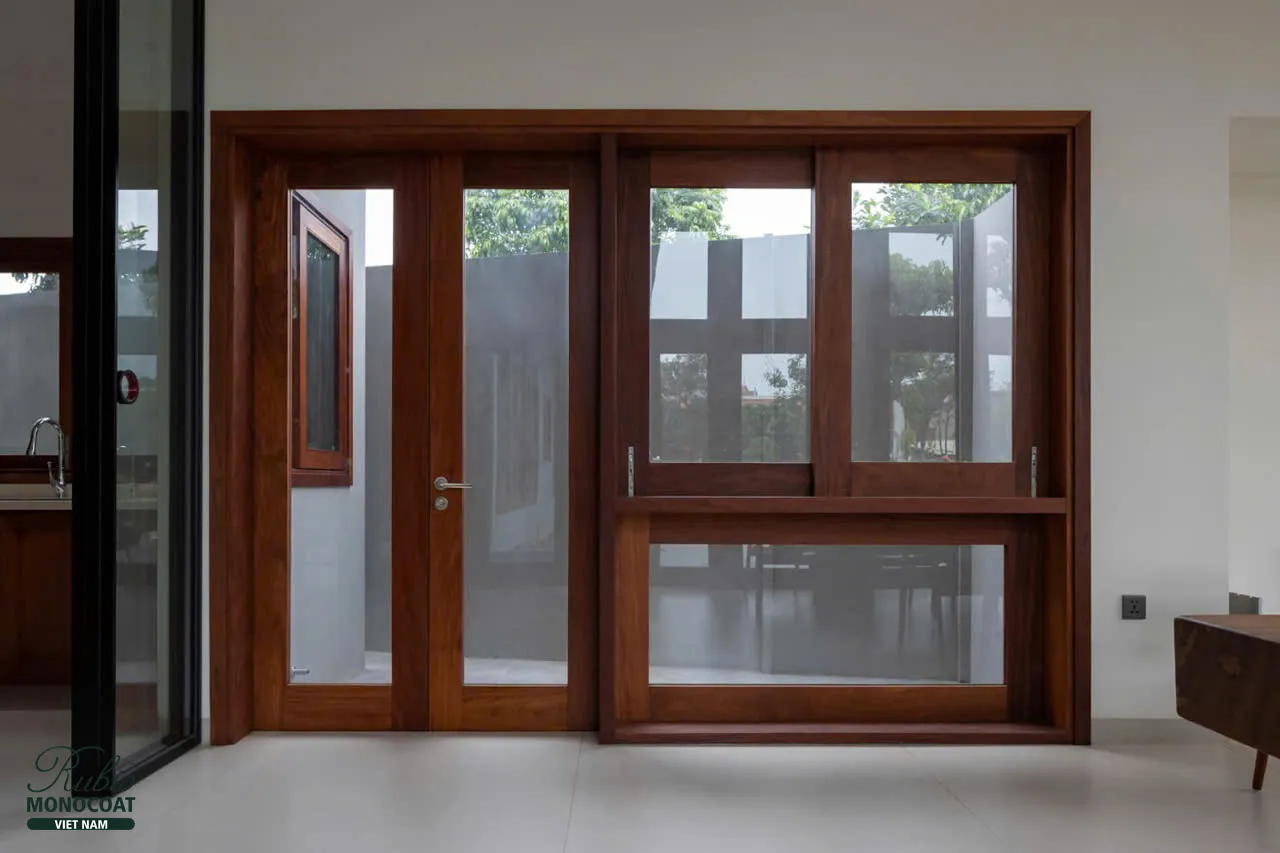 dầu lau gỗ nội thất