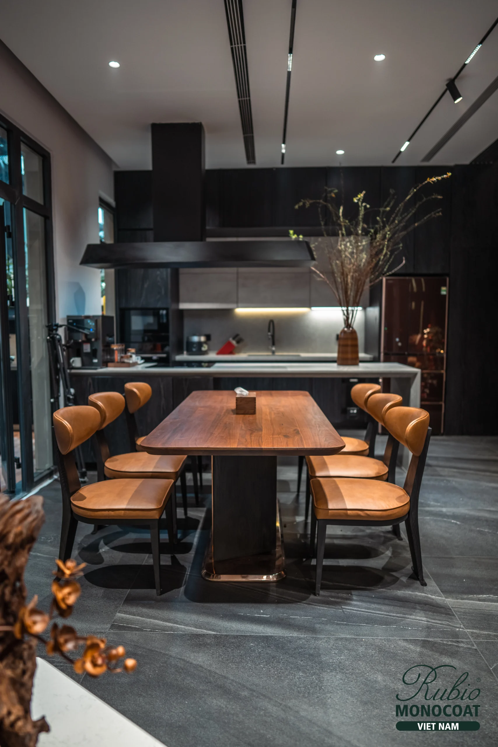 dầu lau gỗ nội thất - đảo dừa ecopark 1