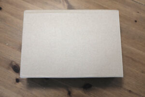 giấy chà nhám đồ gỗ nội thất màu trắng